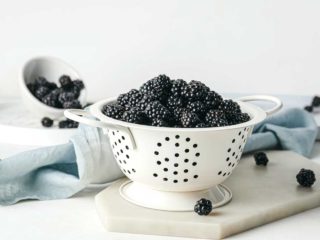 how to wash blackberries
